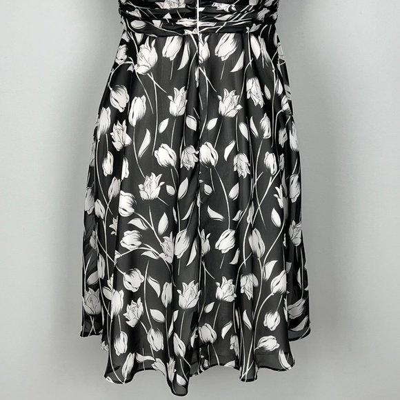 White House Black Market Strapless Cocktail Dress Tulip Floral Print size 6 - Picture 6 of 9